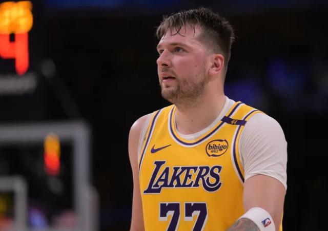 独行侠前高管揭秘东契奇发福：喝酒抽烟爱喝甜饮料