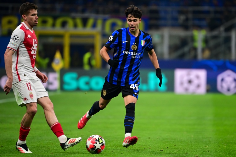 半岛体育官方网站-官方：国米召回两名小将德皮耶里和斯塔比莱，再次外租至巴里