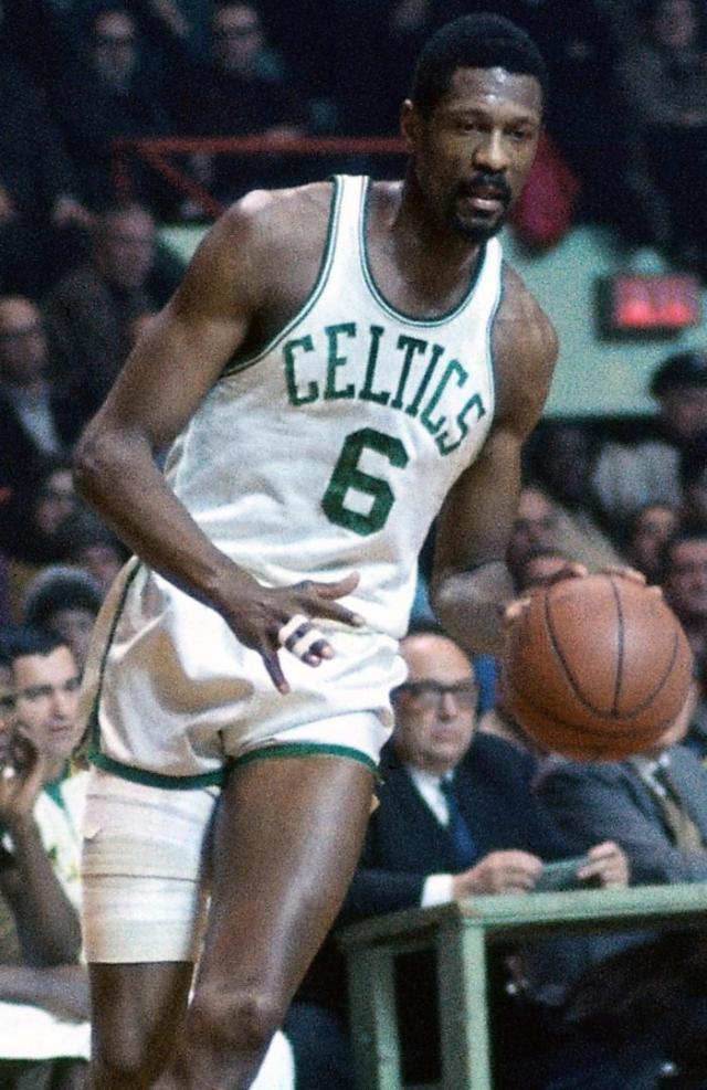 半岛体育官方入口-美记：NBA联盟应该整体退役拉塞尔的6号球衣