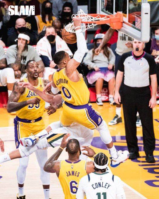 半岛体育在线官网-启示之战！韦少飞扣证明还有油 关键在于怎么用